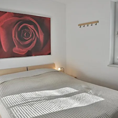 Апартаменты Tolle-ferienwohnung-mit-meerblick-foerdeblick-22
